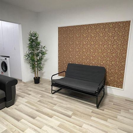 Grove Apartment Бузэу Экстерьер фото